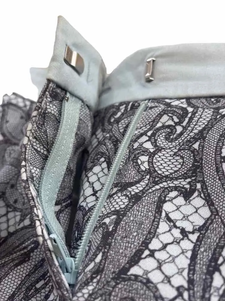 Emilio Pucci Blue Size 4 Pants