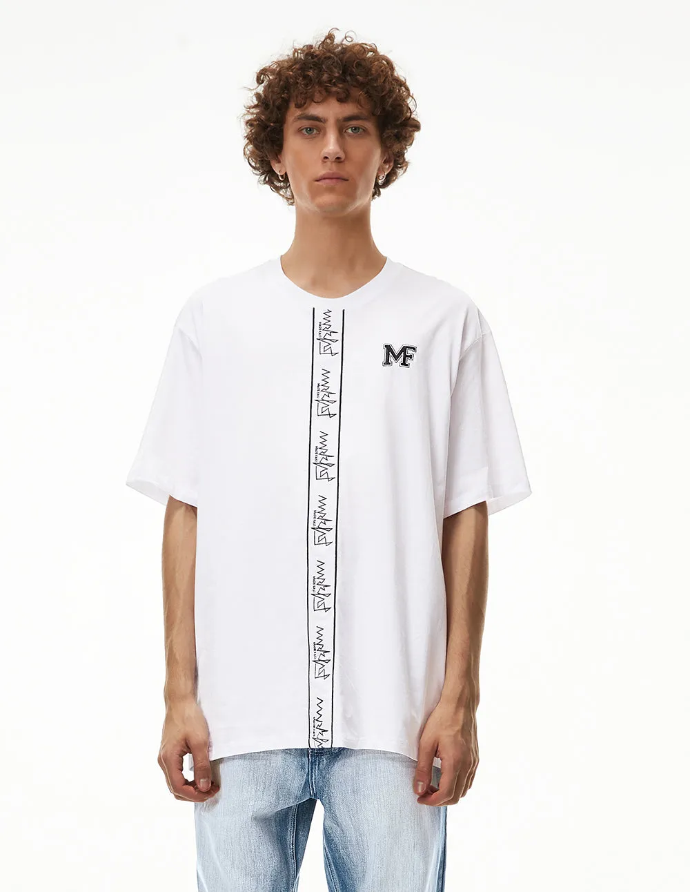 MARK FAST MEN OVERSIZE T-SHIRT WITH MF LOGO STRAIGHT STRIP EMBROIDERY